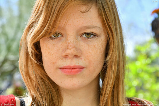Mia Collins (aka Gwen)