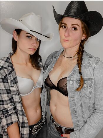 Mia & Fraya Woods