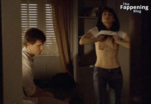 Mia Kirshner