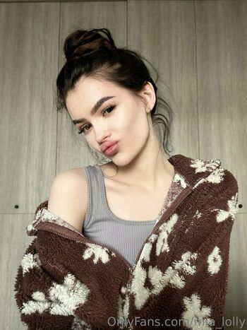 Mia Lolly