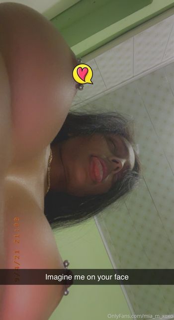 mia_m_xoxo