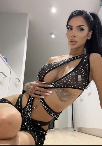 Mia Madisson