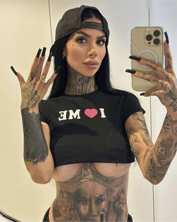 Mia Madisson