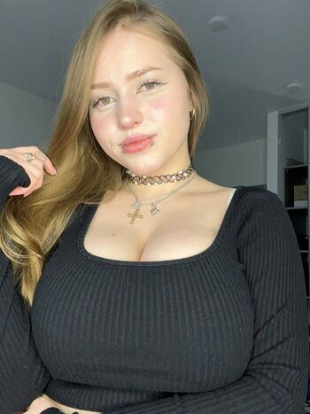 mia_milkers_vip