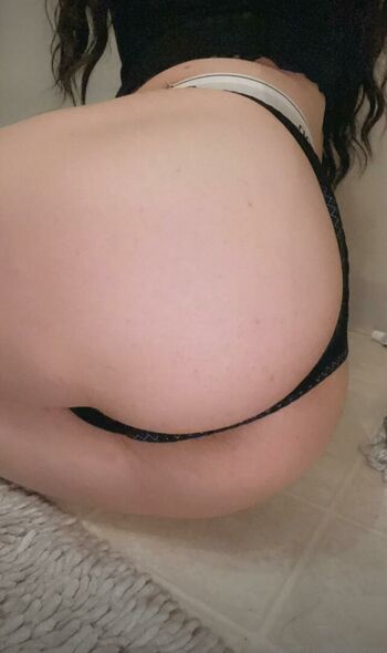 Mia_taysun