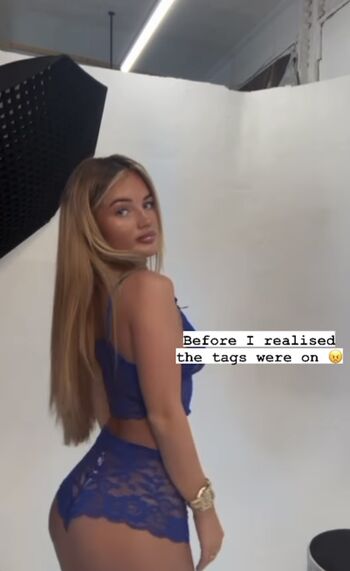 Mia Woodhall