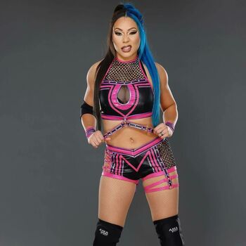 Mia Yim