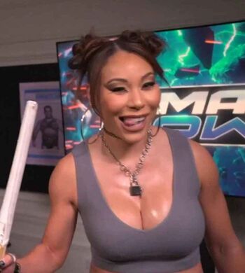 Mia Yim