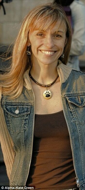 Michaela Strachan Swimming