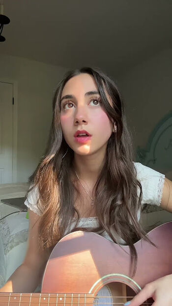Mikaela Astel