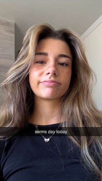 Mikayla Campinos