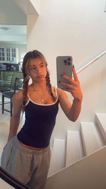 Mikayla Campinos