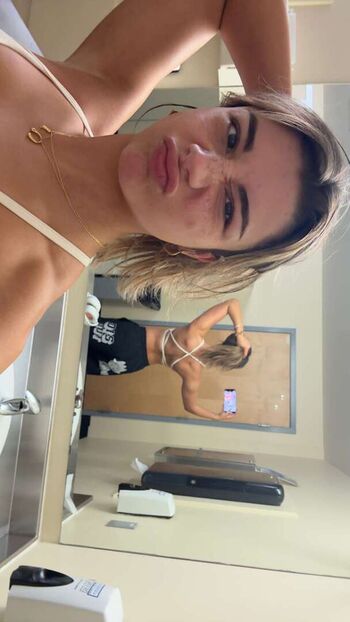 Mikayla Campinos