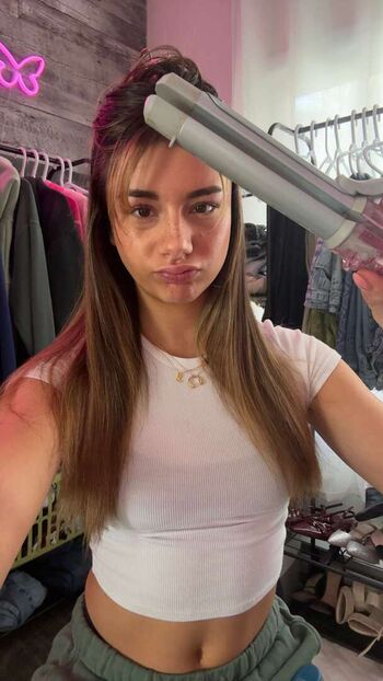 Mikayla Campinos