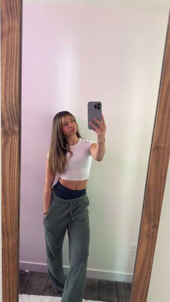 Mikayla Campinos
