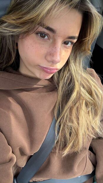 Mikayla Campinos
