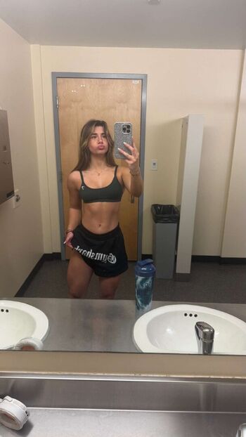 Mikayla Campinos
