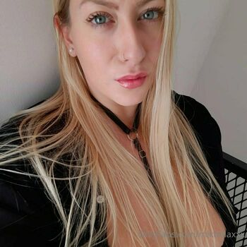 mikhelaxxx
