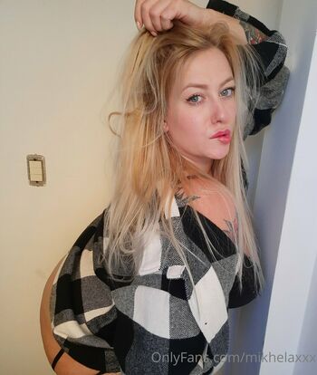 mikhelaxxx