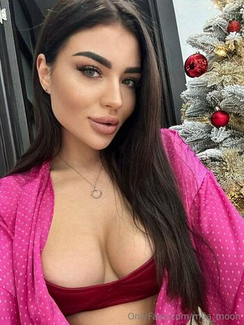 mila_moon