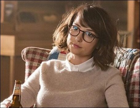 Milana Vayntrub