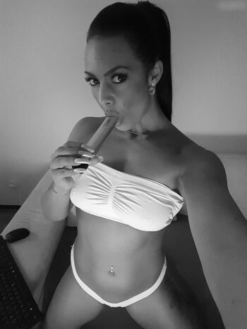 Mina_Babe