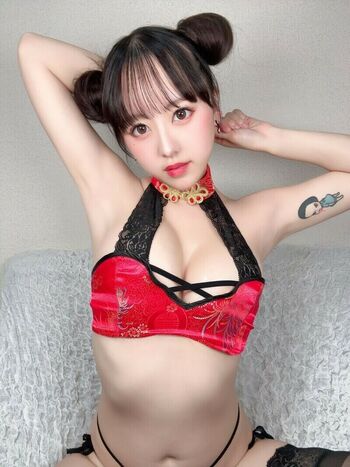 mina_pochico