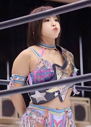 Mina Shirakawa