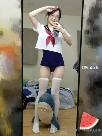 mintonii
