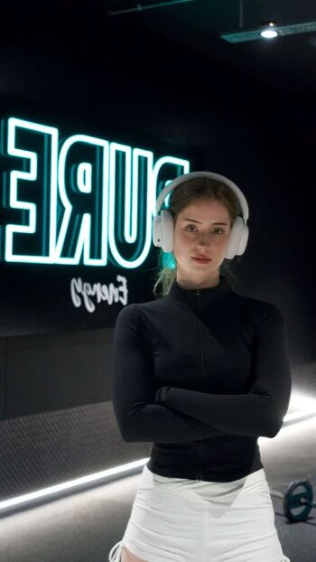 Mira.004
