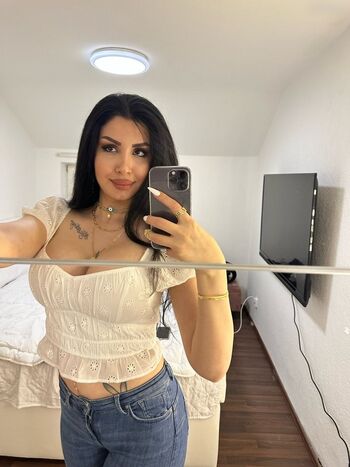 Mira Nouri