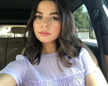 Miranda Cosgrove