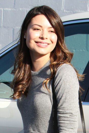 Miranda Cosgrove