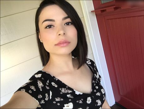 Miranda Cosgrove