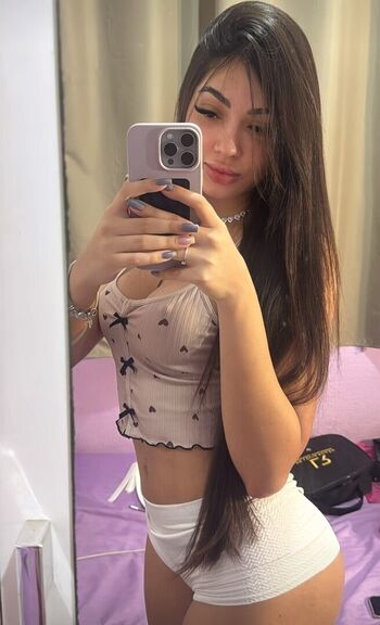 Mirely Gomes