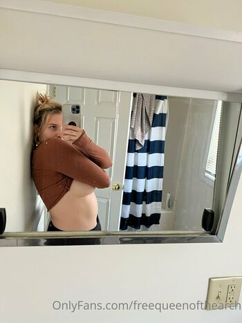 miss_emily022_free