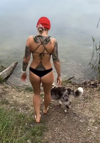 Miss Peaches