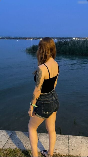 Miss Redhead