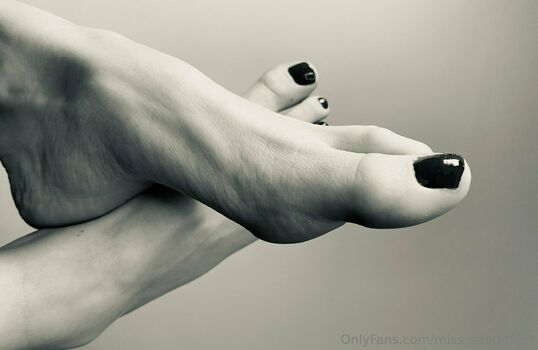 miss_secretfeet