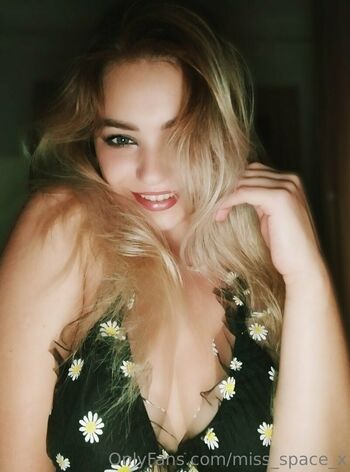 miss_space_x