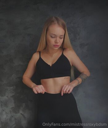 mistressroxybdsm