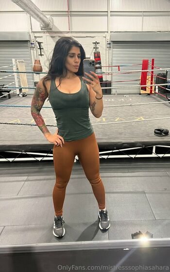 mistresssophiasahara