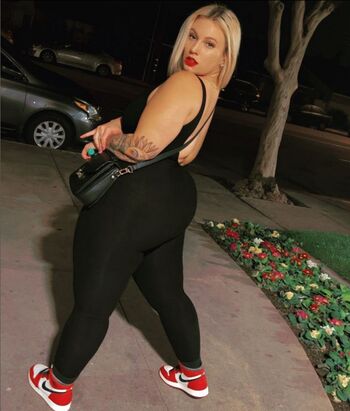 moderndaymonroee