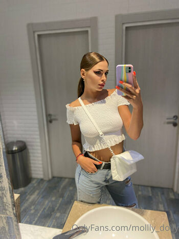 mollly_dolly