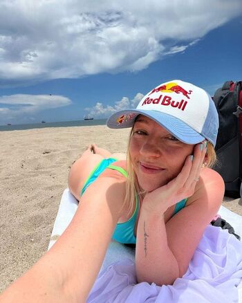 Molly Carlson