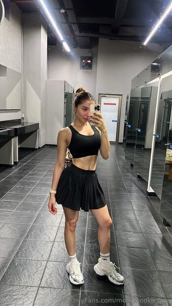 mollybrooke_free