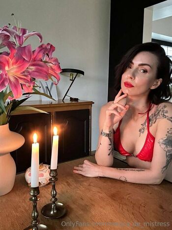 monica_de_mistress