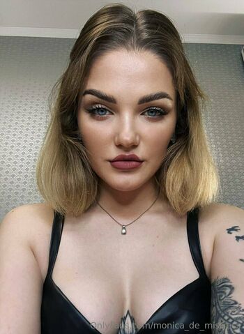 monica_de_mistress