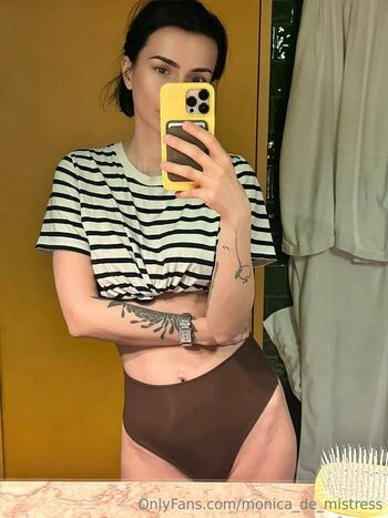 monica_de_mistress