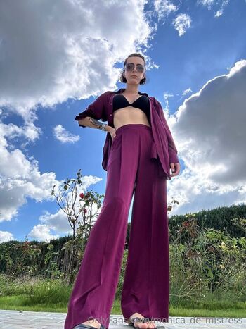 monica_de_mistress